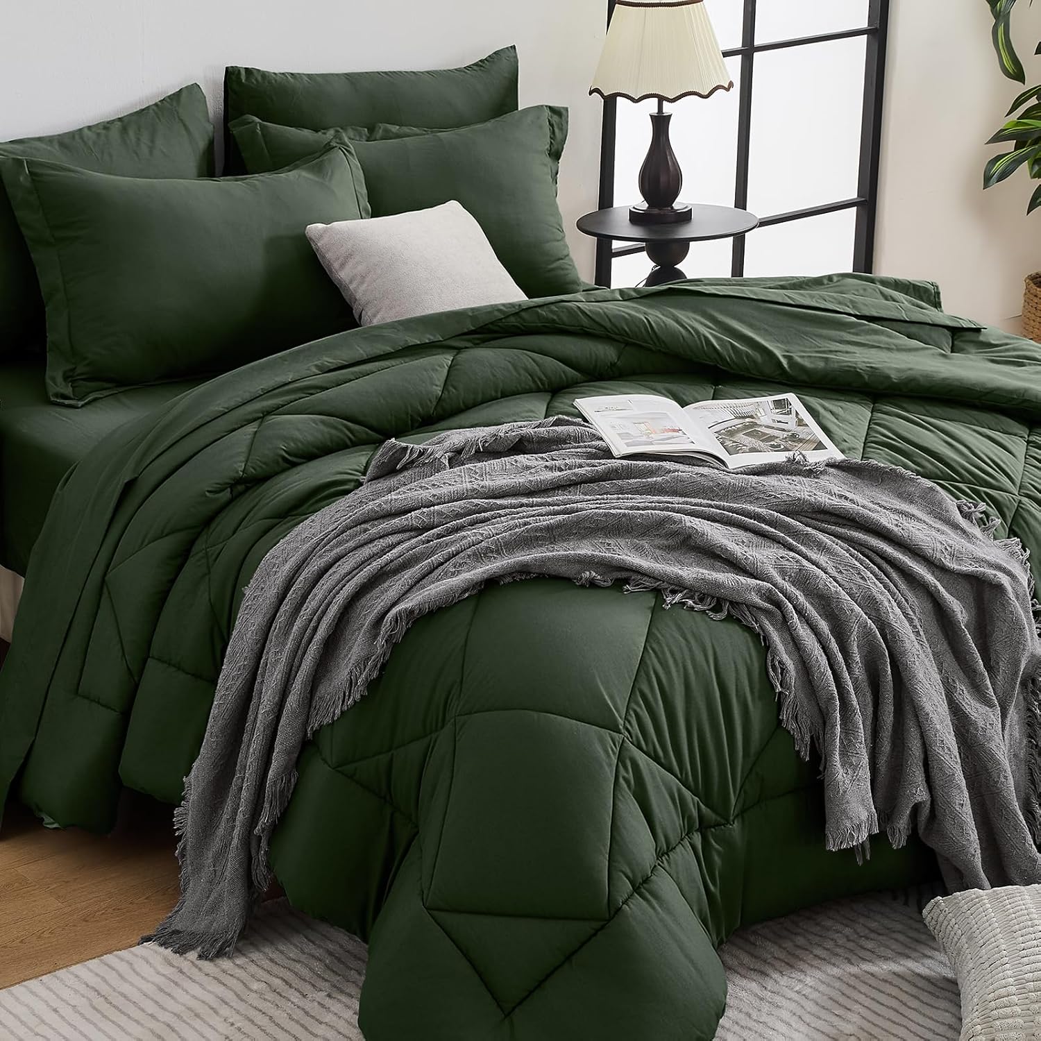 7 Pieces Queen Comforter Set