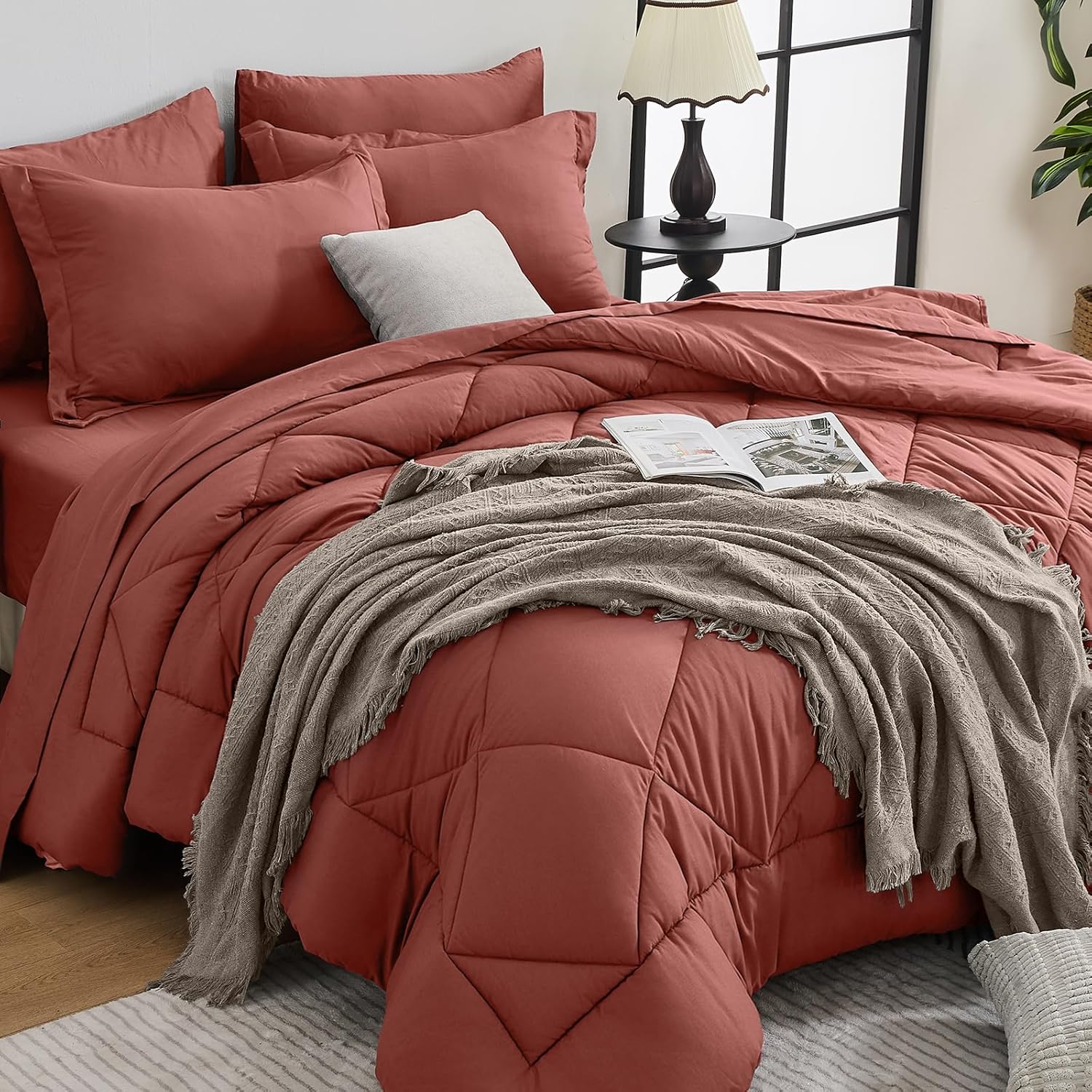 7 Pieces Queen Comforter Set