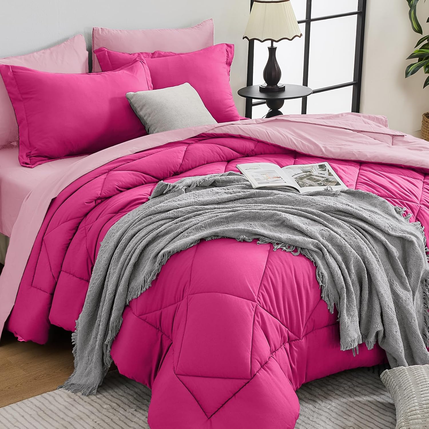 7 Pieces Queen Comforter Set