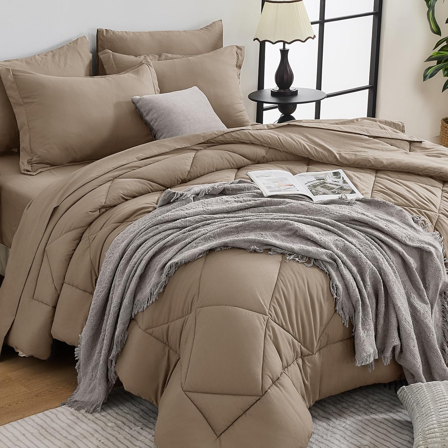 7 Pieces Queen Comforter Set